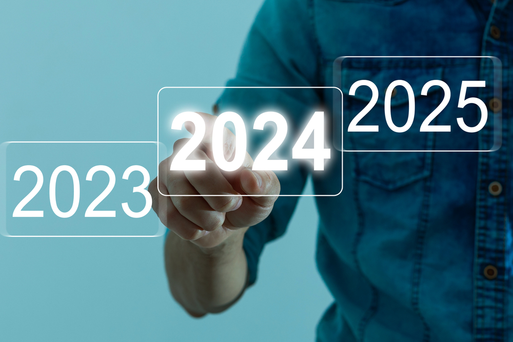 Investing in 2025: What You Should Know, According to Experts